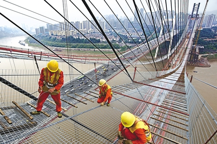 橋梁工程貓道搭建用卷揚(yáng)機(jī)牽引作業(yè)